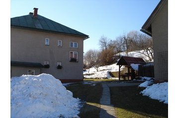 Eslovaquia Privát Dolná Lehota, Exterior